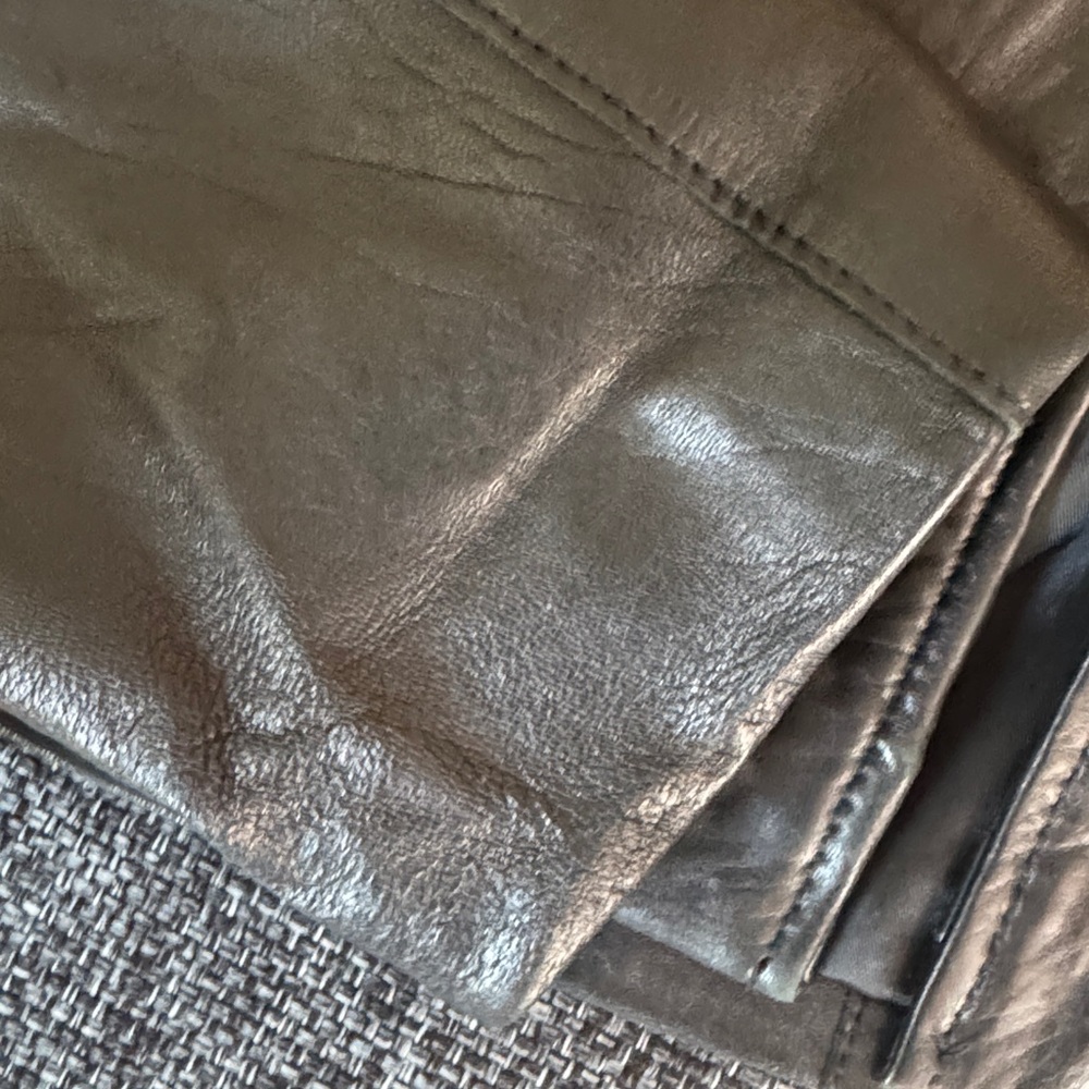 Women’s Black Leather Zip-Up coat with Ribbed Collar. Knee length - Picture 8 of 14